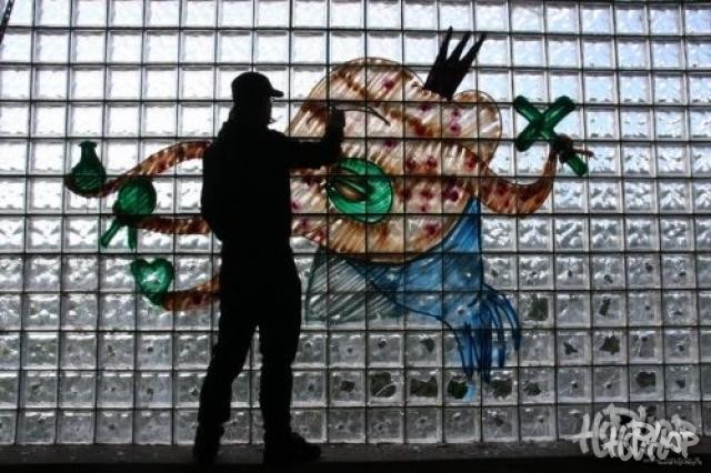Graffiti piešėjas Etoja: žinokit, gali tekti bėgti ir jums