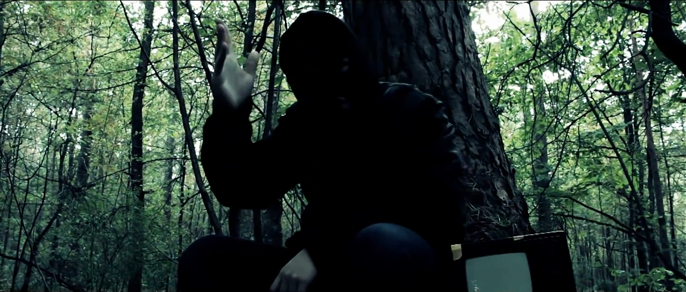 Fist2Fist  „MEDIA“ video premjera: „Žiniose turėtų būti daugiau dailės ir faktų“