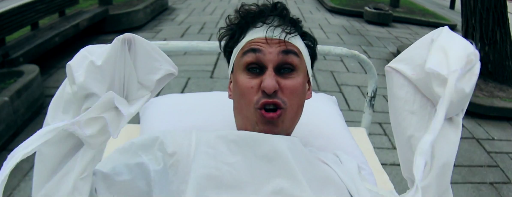 Medonas: "Neramu mieste. Neramu smegenyse. O jums ar ramu?" Video