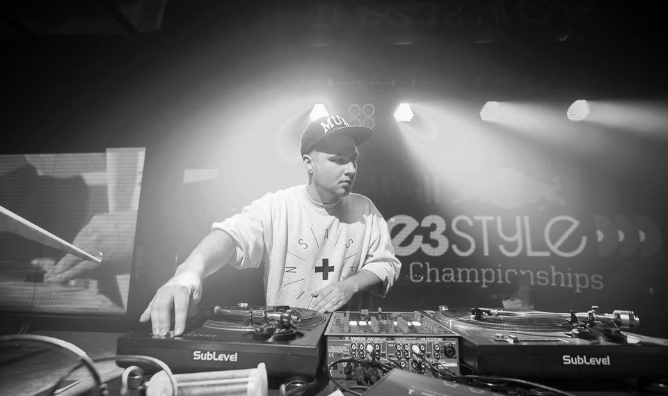 Geriausias broliukų DJ lankysis Lietuvoje. DJ Mamania ir DJ Swix pristato naują vakarėlių seriją "The Block"