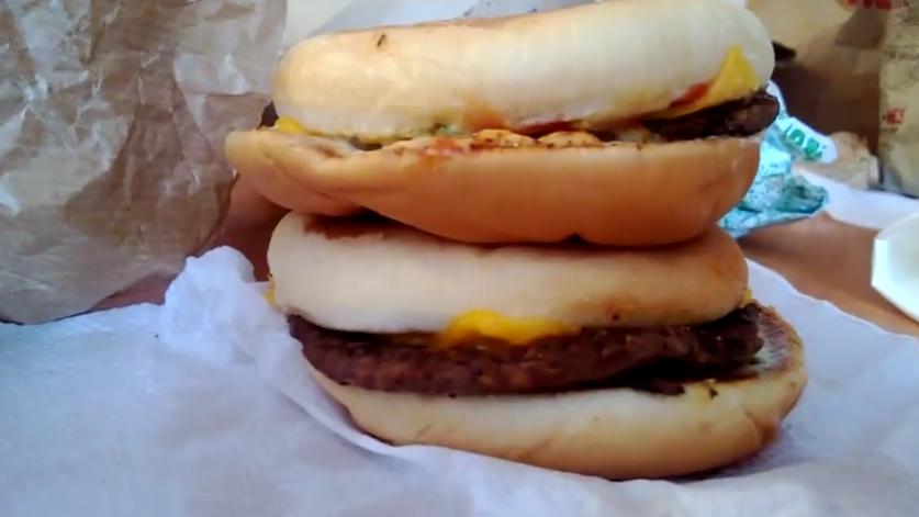 ,,3SUN-C'' pristato naują savo kūrinį - FAST FOOD (lyrika)