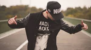 Mad Money – 0.8 [Žodžiai, Tekstas, Lyrics]